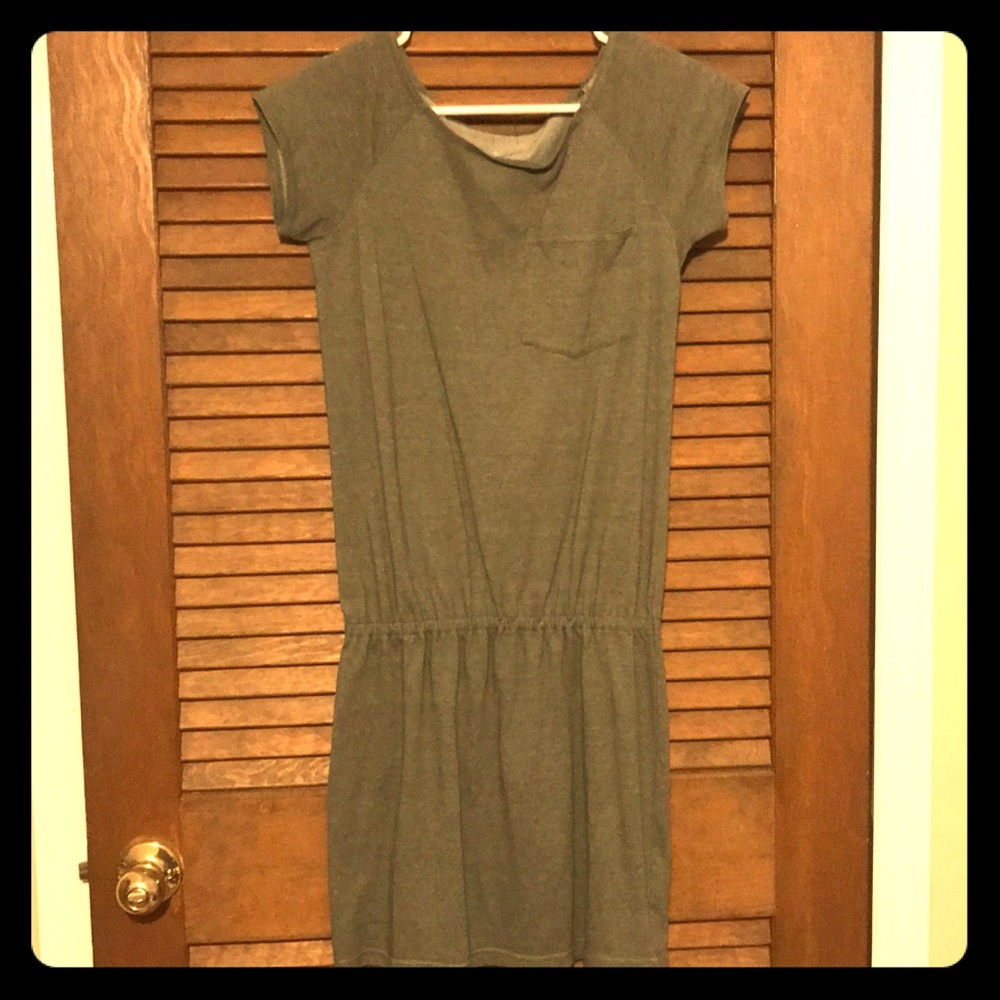 Like New, Worn Once Columbia Small Dress Casual